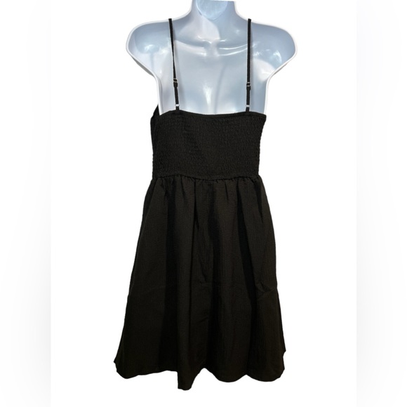 Women’s Summer V-Neck Spaghetti Strap Sleeveless Backless Lace Mini Swing Dress - Picture 2 of 3